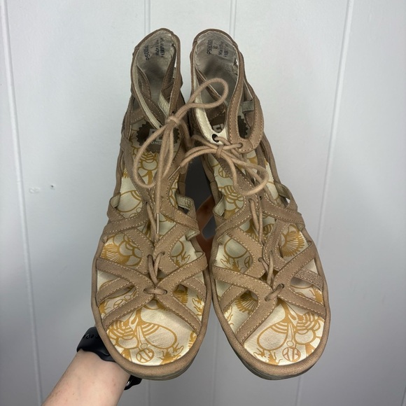 Fly London Tan Gladiator Shooties Yuke Cutouts Style Sandals Shoe Size 40 US 9 - Picture 5 of 8